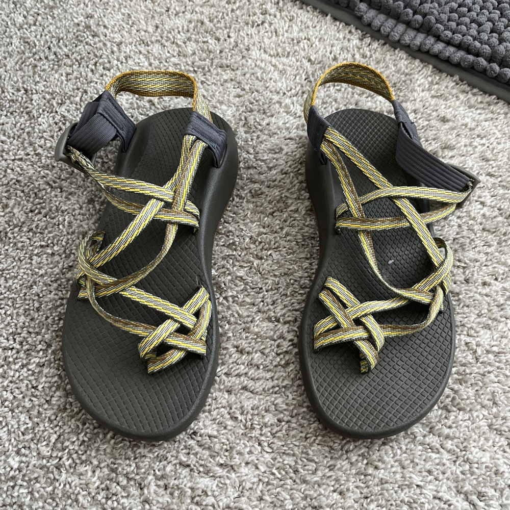 Women’s chacos